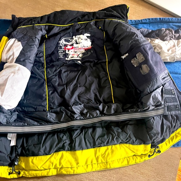 Obermeyer Ski Jacket - Boys 8 - worn 2x - Picture 3 of 4